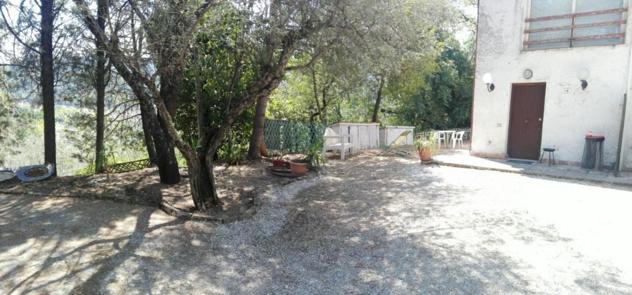 Casa Nel Verde Terni Exterior photo